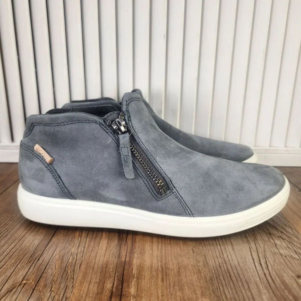 ECCO Soft 7 Low Booties Womens Size 6.5 Gray Nubuck Side Zip Ankle Boots Shoes